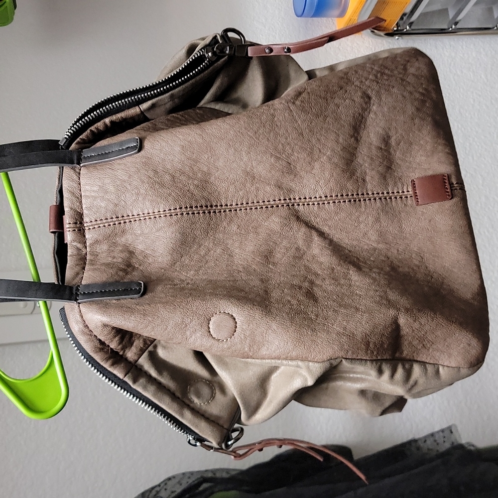 Urban expressions hand bag